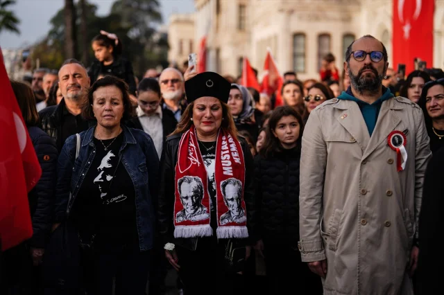 Atatürk'ün Anısına Dolmabahçe Sarayı'nda İhtişamlı Tören