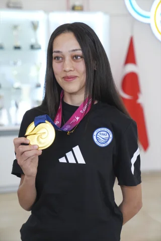Emine Göğebakan'ın Dünya Şampiyonluğu İle Yükselen Başarı Hedefleri