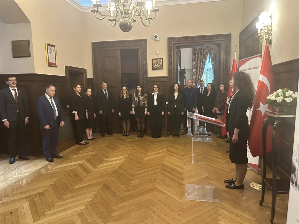 Atatürk'ün 87. Yıl Dönümünde Avrupa'da Anma Törenleri