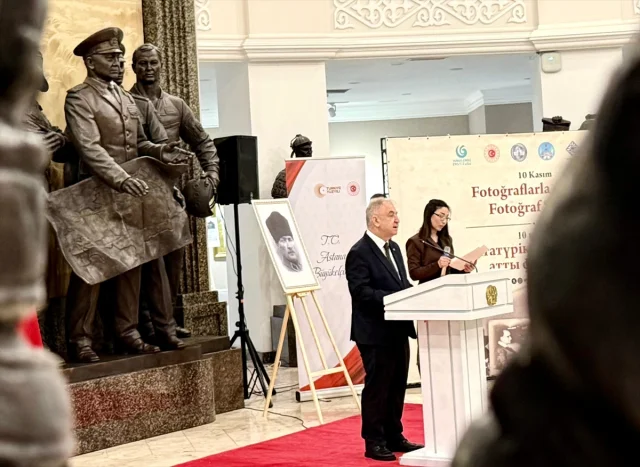 Kazakistan'da Atatürk'ün Anısına Duygu Dolu Anma ve Fotoğraf Sergisi
