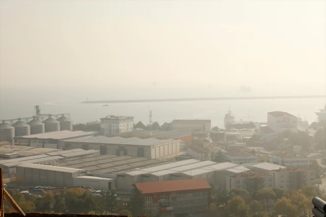Samsun'u Sis Kuşattı: Trafikte Dikkatli Olun