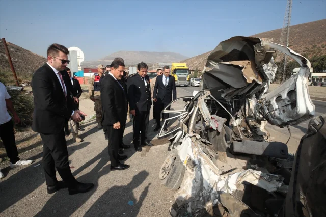 Hatay Trafiğinde Korkutan Kaza: Kamyon 6 Araca Çarptı, 4 Yaralı