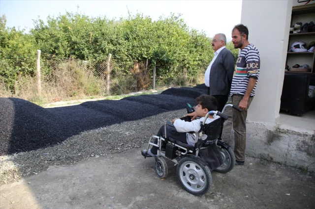 Hatay'da 13 Yaşındaki Ali İçin Yol Asfaltlandı