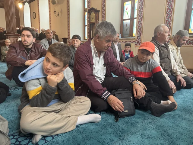 Atatürk Kocaeli'de Dualarla Anıldı: Mevlit ve Özel İkramlar