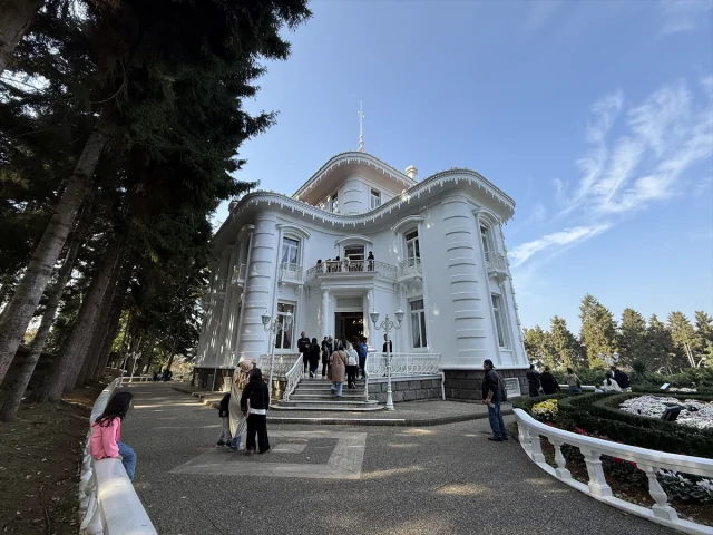 Trabzon'daki Atatürk Köşkü'nde Anlamlı Gün: Ziyaretçi Akını
