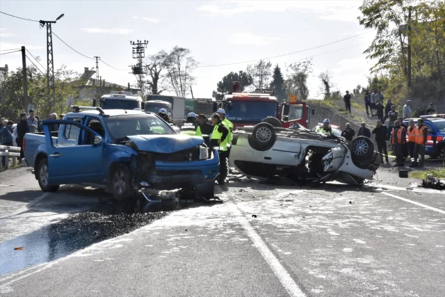 Ordu'da Feci Kaza: Genç Sürücü ile Pikap Çarpıştı