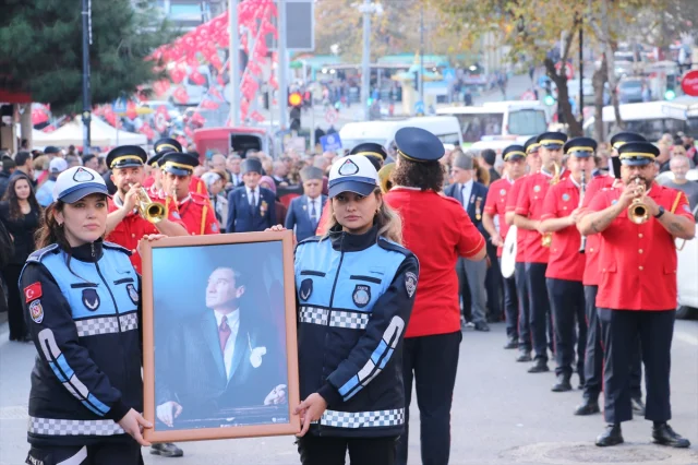 Atatürk'ü Anma Törenleri Edirne ve Tekirdağ'da Duygusal Anlar Yaşattı