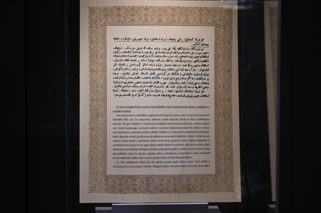 Atatürk'ün Kitap Dünyasına Yolculuk Ziyaretçileri Hayrete Düşürüyor