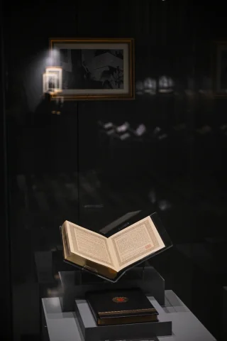 Atatürk'ün Kitap Dünyasına Yolculuk Ziyaretçileri Hayrete Düşürüyor
