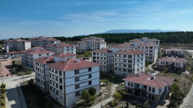 TOKİ'yle Yeni Bir Hayat: Sakarya’da Vatandaşların Ev Sevinci