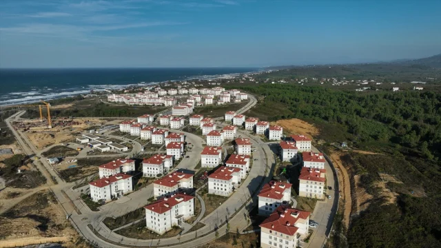 TOKİ'yle Yeni Bir Hayat: Sakarya’da Vatandaşların Ev Sevinci