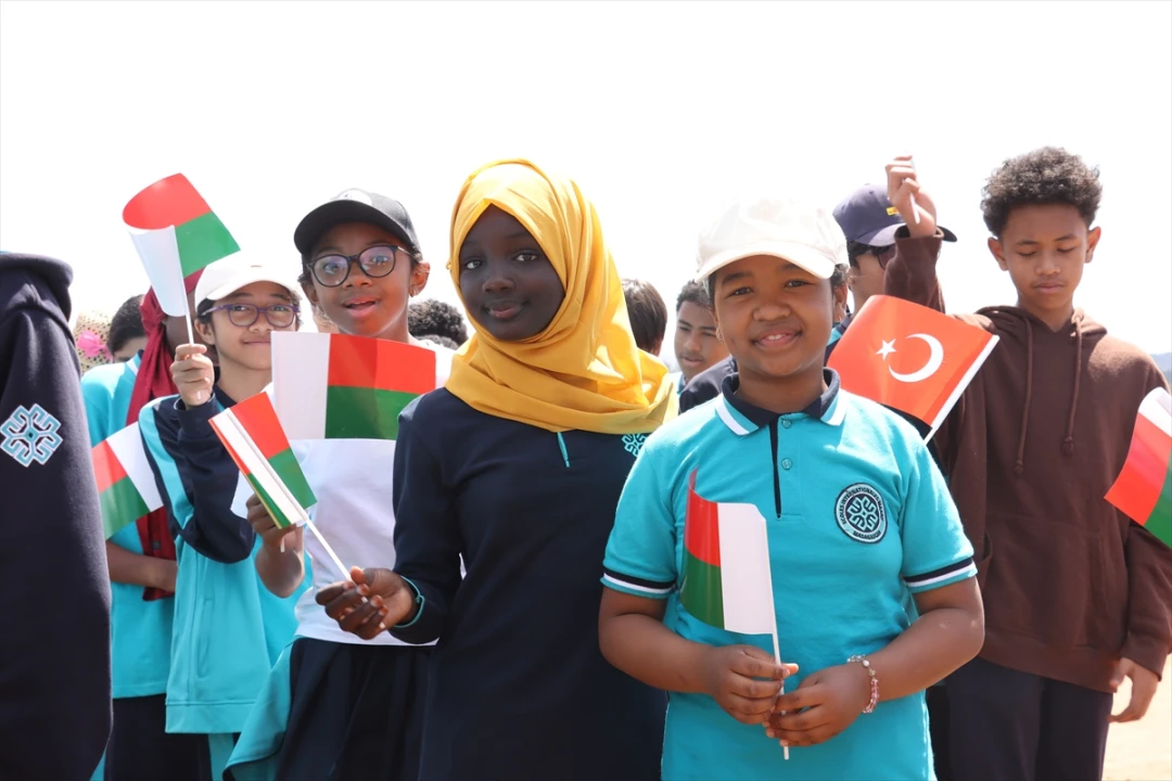 Madagaskar'da Yeşil Seferberlik: Yeni Fidanlar Toprakla Buluştu