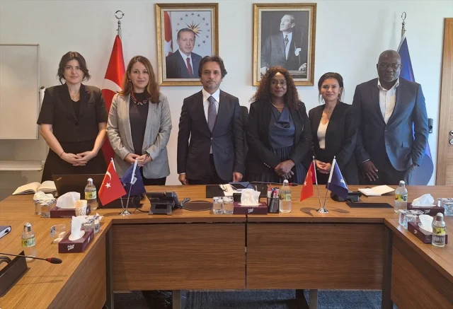 SEDDK Zimbabve Heyetine Kapılarını Açtı ve Deneyimlerini Pay...