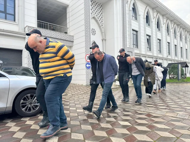Dilovası'ndaki Fabrika Yangınında Çarpıcı Gelişme: 11 Zanlı Adliyeye Sevk Edildi