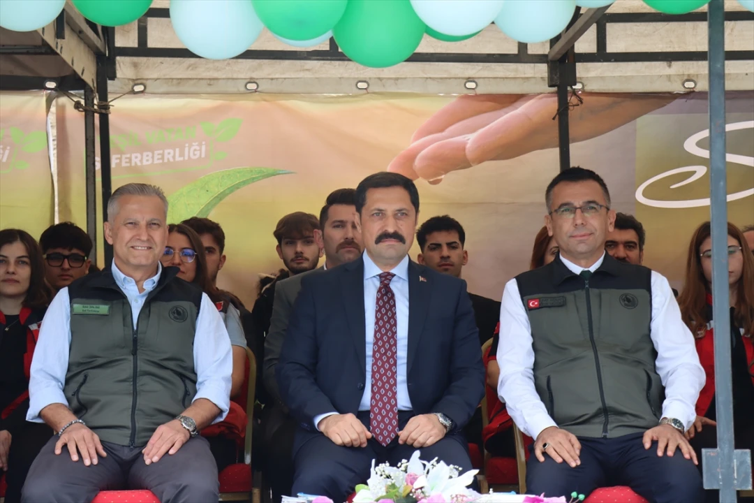 Adana, Mersin, Hatay ve Osmaniye'de Ağaçlandırma Heyecanı Hat Safhada