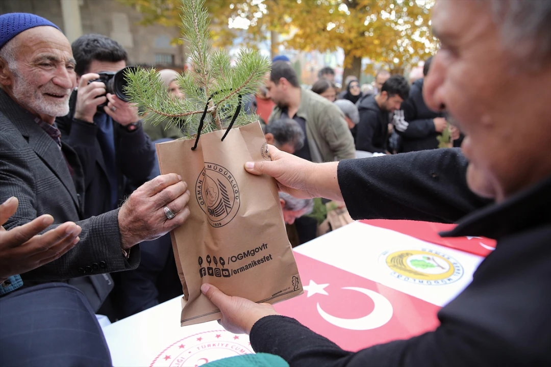 Milli Ağaçlandırma Seferberliğiyle Erzurum'da Doğaya 55 Bin Fidan