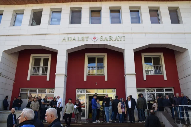 Manisa'da otizmli öğrenciyi iten müdür adliye yolunda