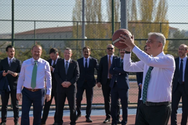 Bakan Memişoğlu Ağaçlandırma Gününde Çarpıcı Mesajlar Verdi
