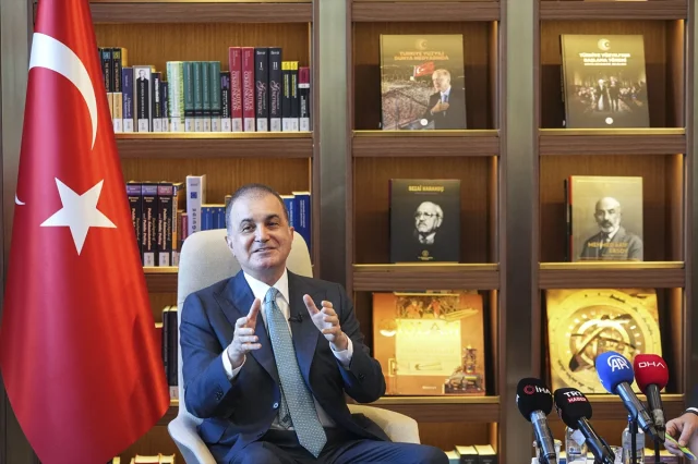 AK Parti'de Başlatılan Program Tartışma Yarattı