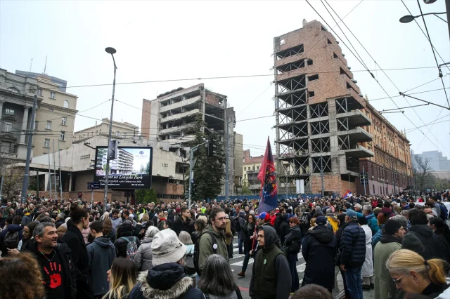 Sırbistan'da tarihi bina yıkım kararı tartışma yarattı