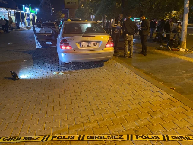 Diyarbakır'ın Merkezinde Gerilim: Silahlı Saldırıda Can Kaybı