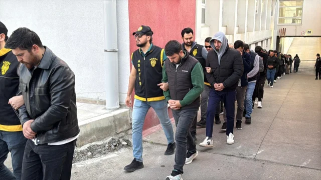 Adana'da Kapsamlı Dolandırıcılık Ağına Büyük Darbe