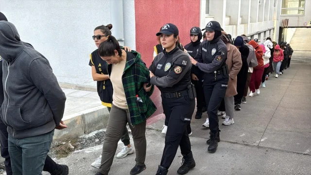 Adana'da Kapsamlı Dolandırıcılık Ağına Büyük Darbe