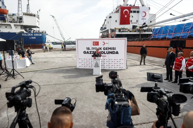 Türk Kızılayın "İyilik Gemisi" Gazze Yolunda Umut Taşıyor