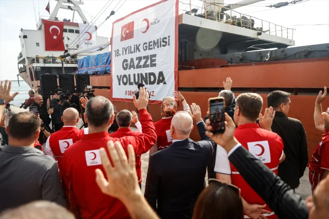 Türk Kızılayın "İyilik Gemisi" Gazze Yolunda Umut Taşıyor