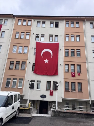 Karabük'te Şehit Acısı: Babası Mehmet Özcan'ın Duygu Dolu Anları