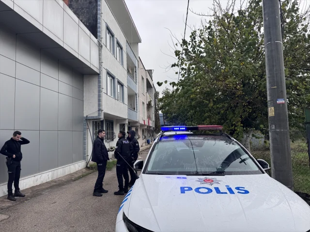 Bursa'da film gibi olay: Baba oğlunu yakalamak isterken cidd...