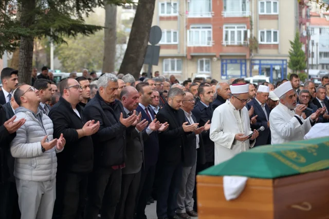 Sanayi ve Teknoloji Bakan Yardımcısının Acı Günü: Annesi Çorum'da Uğurlandı