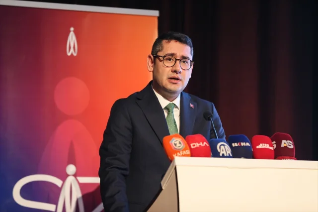 Bursa'daki Zirve Dijital Dönüşüm ve İnsan Odaklı Kalkınmaya Işık Tuttu