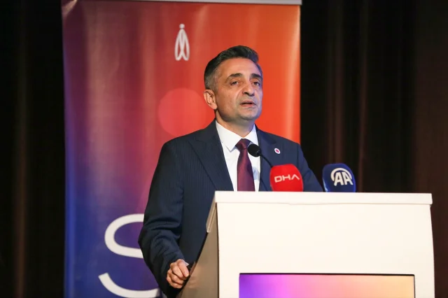 Bursa'daki Zirve Dijital Dönüşüm ve İnsan Odaklı Kalkınmaya Işık Tuttu
