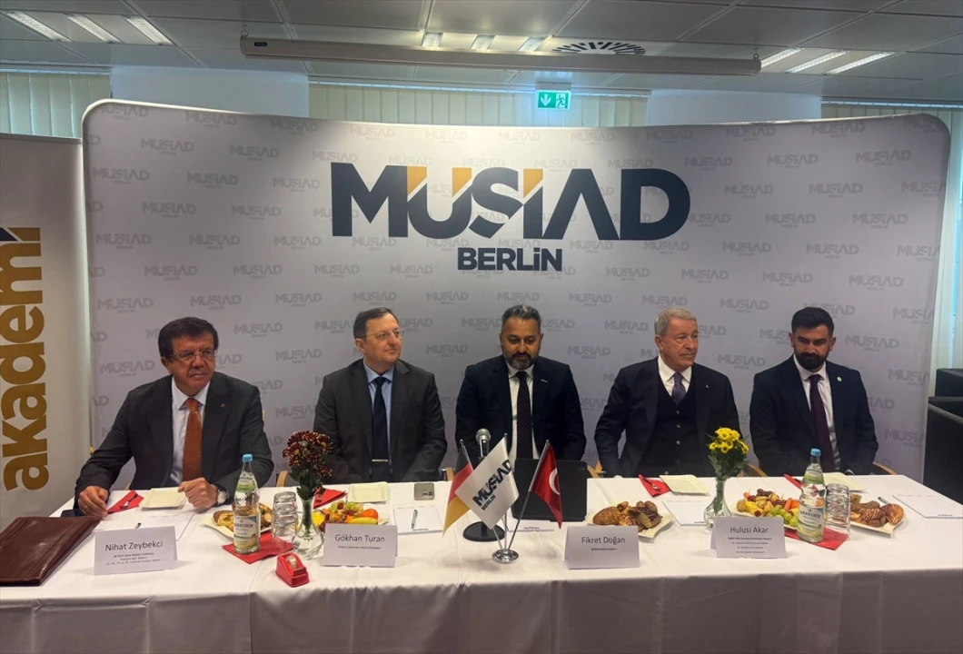 Berlin'de Türkiye-Almanya Ekonomik İlişkileri Ele Alındı
