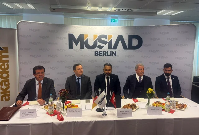 Berlin'de Türkiye-Almanya Ekonomik İlişkileri Ele Alındı