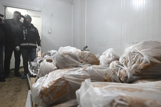 Ankara'da gıda terörü: 64 ton sağlıksız ürün ele geçirildi