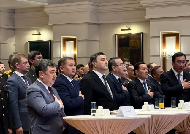 Azerbaycan'ın Zafer Günü Kazakistan'da Sessizce Kutlandı