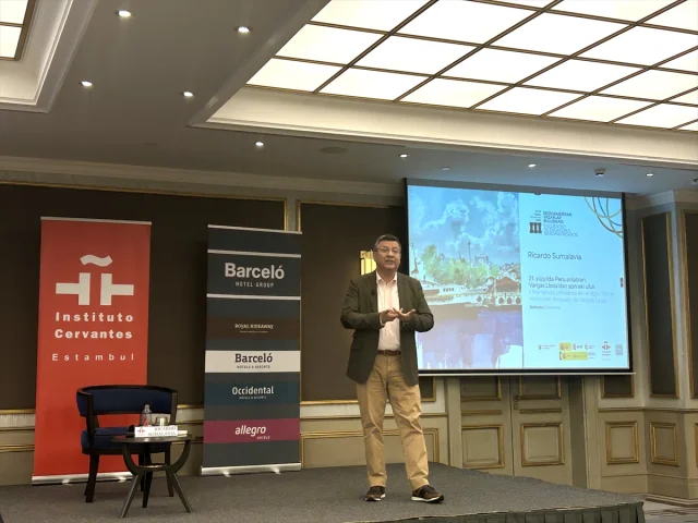 Perulu Yazar Ricardo Sumalavia ile Edebiyat Yolculuğu: İstanbul'da Unutulmaz Anlar