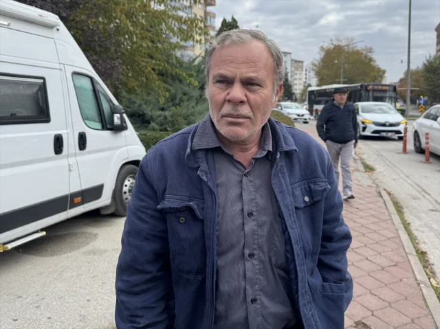 Eskişehir'de Feci Kaza: Kontrolden Çıkan Otomobil Kamyonla Çarpıştı