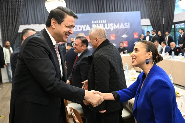 Mahmut Arıkan Kayseri'de gündemi değerlendirdi
