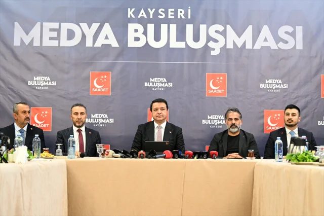 Mahmut Arıkan Kayseri'de gündemi değerlendirdi