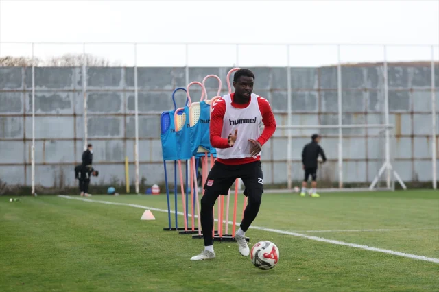 Sivasspor'un Zorlu Erokspor Sınavı: Hazırlıklar Tam Gaz Devam Ediyor