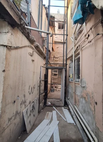 Mersin'de Trajik Asansör Kazası: 80 Yaşındaki Kadın Hayatını Kaybetti