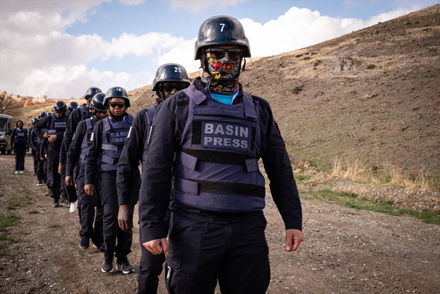 Anadolu Ajansı'nın Savaş Muhabirliği Eğitiminde Heyecan Dolu Anlar