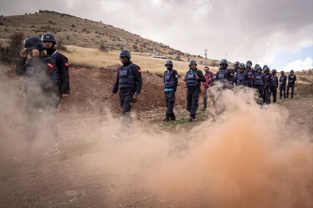 Anadolu Ajansı'nın Savaş Muhabirliği Eğitiminde Heyecan Dolu Anlar