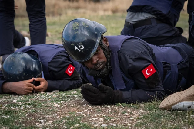 Anadolu Ajansı'nın Savaş Muhabirliği Eğitiminde Heyecan Dolu Anlar