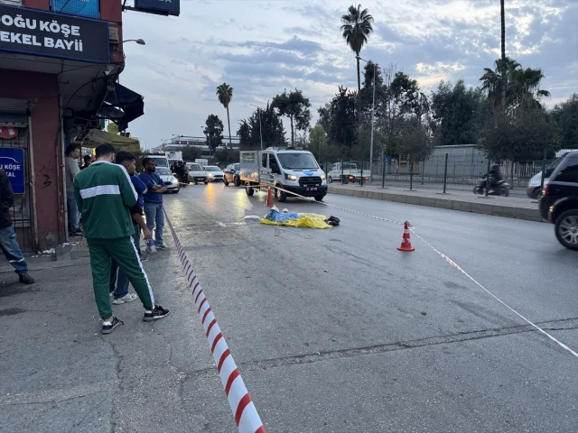 Adana'da Trafik Kazası Trajedisi