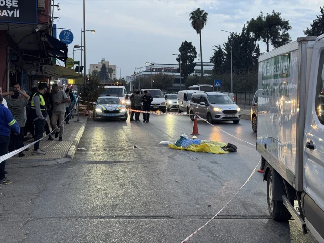 Adana'da Trafik Kazası Trajedisi