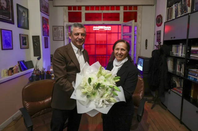 CHP Genel Başkanı Özgür Özel Hrant Dink'in Ailesiyle Buluştu